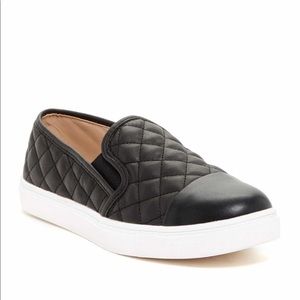 Steve Madden Zaander Slip-on Sneaker